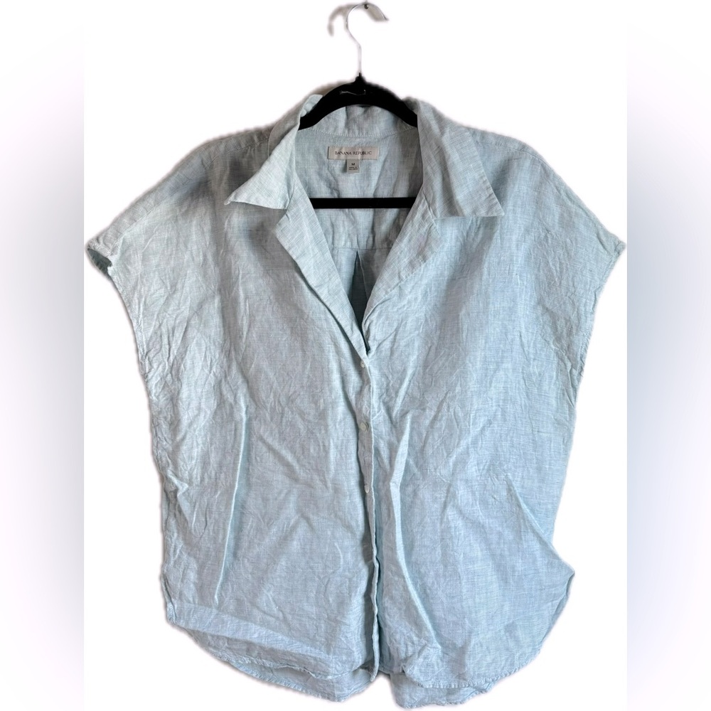Banana Republic 100% Linen Light Blue Button Up Short Sleeve Shirt